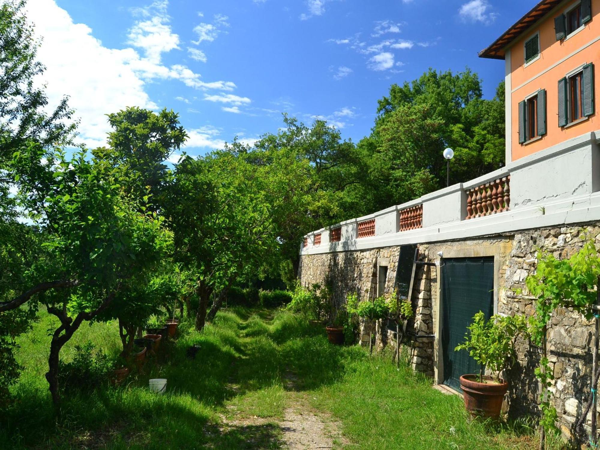 Lovely Holiday Home In Montefiridolfi With Hill View Esterno foto